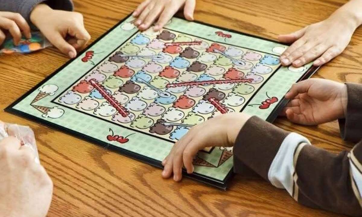 10 Fun Indoor Games to Enjoy During Summer